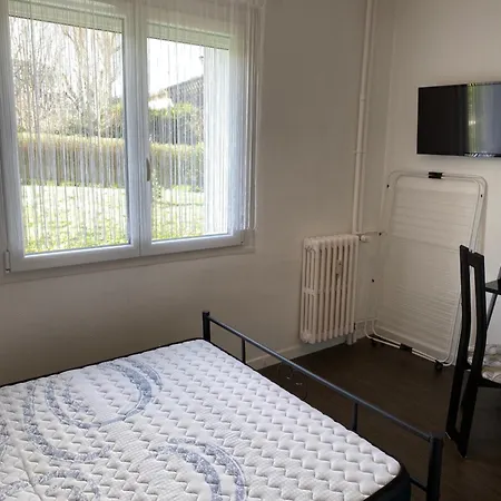 Maison d'hôtes Superbe Parentale Avec Sa Propre Salle De Bains Avec Douche Et Wc Prives, Cuisine Et Wifi *