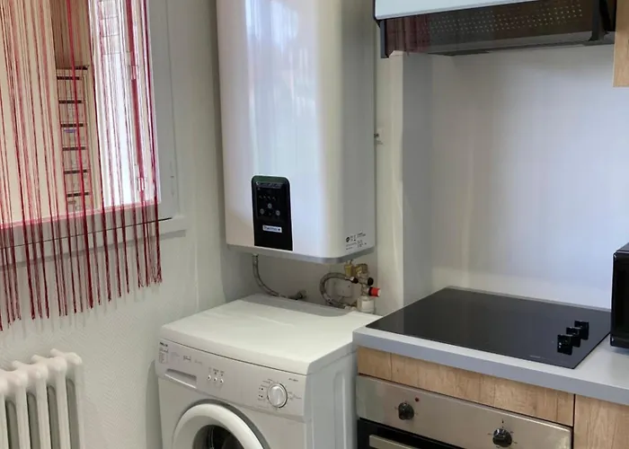 Pensjonat Superbe Parentale Avec Sa Propre Salle De Bains Avec Douche Et Wc Prives, Cuisine Et Wifi 3*